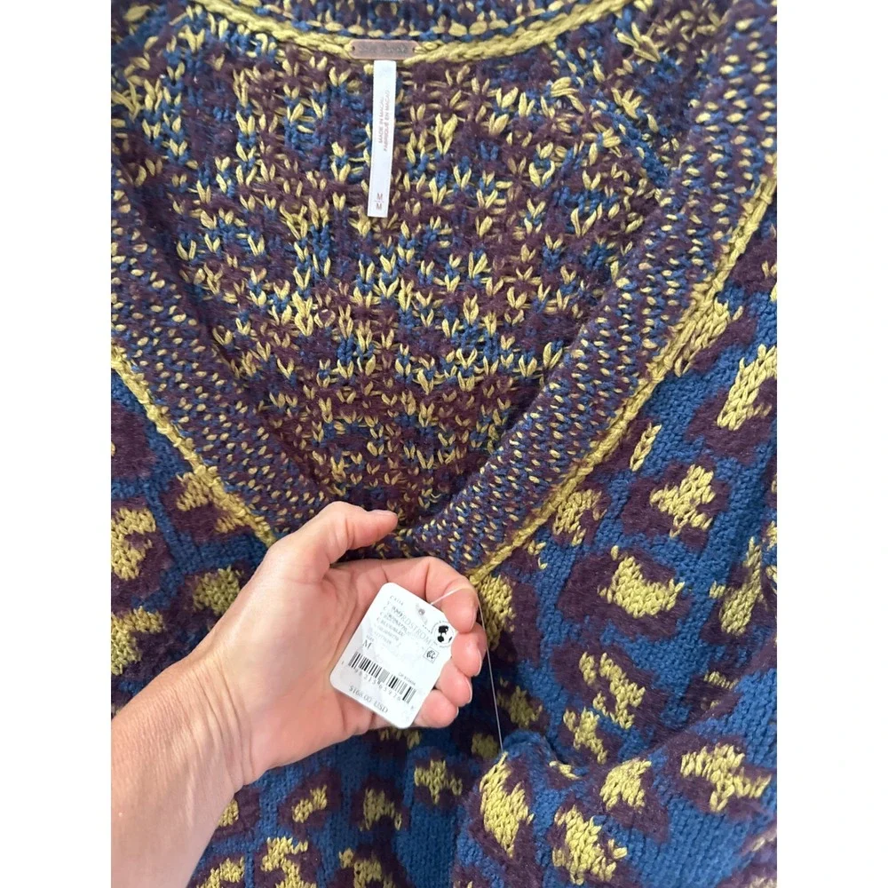 Free People Little Animal Pullover bohemian-inspired women V-neck sweater M NWT